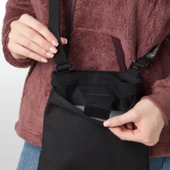 KAVU Keepalong Cross Body Bag - Women's -Outdoor Sports Equip Store BK D6 7