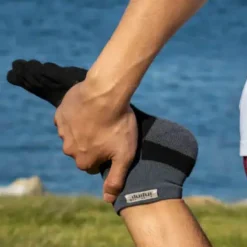 Injinji Run Midweight Mini-Crew Sock - Men's -Outdoor Sports Equip Store BLAGRA D2 2