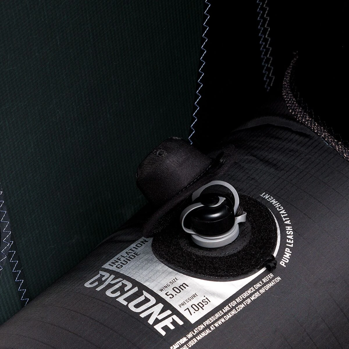 Cyclone Wing C2 Dakine Cyclone Wing C2 -Outdoor Sports Equip Store BLAWHI D2 3