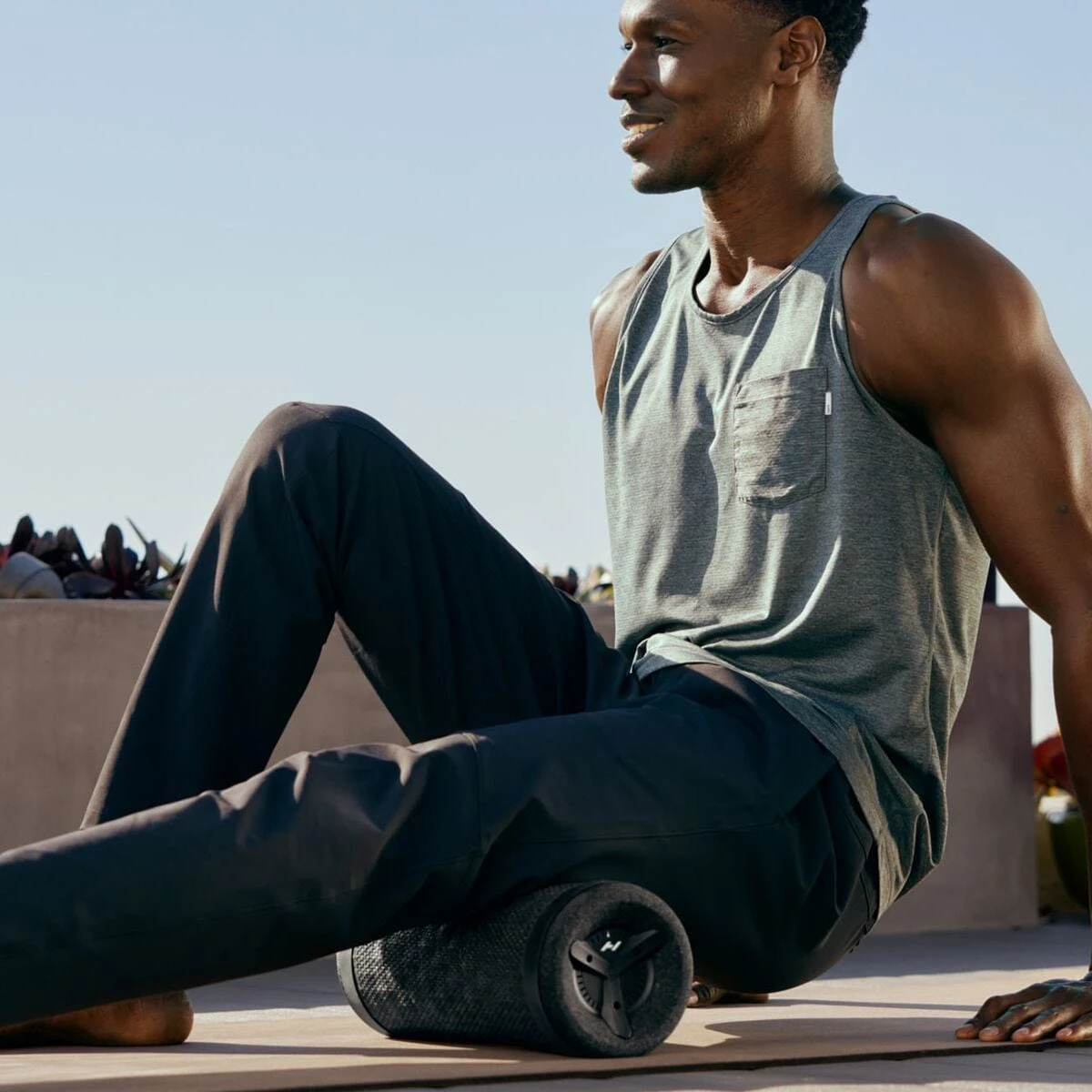 Vyper 3.0 Vibrating Fitness Roller Hyperice Vyper 3.0 Vibrating Fitness Roller -Outdoor Sports Equip Store BLA D1 6