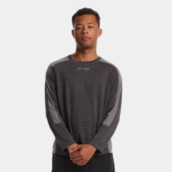 Performance Long-Sleeve T-Shirt - Men's