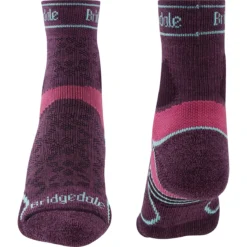 Bridgedale Trail Run LW T2 Merino Performance 3/4 Crew Sock - Women's 4 Bridgedale Trail Run LW T2 Merino Performance 3/4 Crew Sock - Women's -Outdoor Sports Equip Store CHAPUR D2