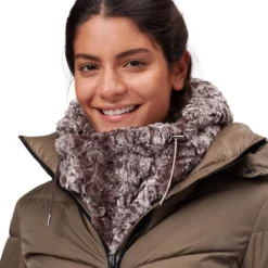 Lifestyle HoodE - Women's 2 Lifestyle HoodE - Women's -Outdoor Sports Equip Store CHE 5