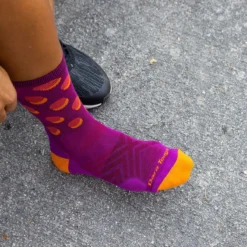 Darn Tough Circuit Micro Crew Ultra-Lightweight Sock - Women's -Outdoor Sports Equip Store CLO D2 2