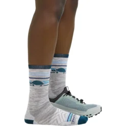 Darn Tough Pacer Micro Crew Ultra-Lightweight Cushion Sock - Women's -Outdoor Sports Equip Store GRA D3 5