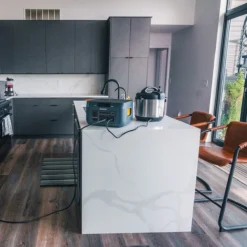 Biolite 1500 BaseCharge Power Station -Outdoor Sports Equip Store ONECOL D22