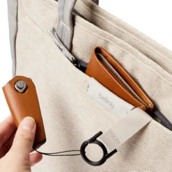 BELLROY Tokyo Tote -Outdoor Sports Equip Store SAL D5