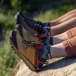 Injinji Outdoor Midweight Wool Mini Crew Sock - Men's -Outdoor Sports Equip Store SLA D3 3