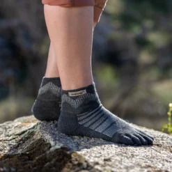 Injinji Outdoor Midweight Wool Mini Crew Sock - Men's -Outdoor Sports Equip Store SLA D6