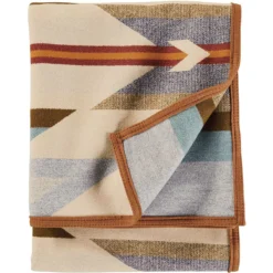 Pendleton Jacquard Unnapped Blanket -Outdoor Sports Equip Store WYETRA D2